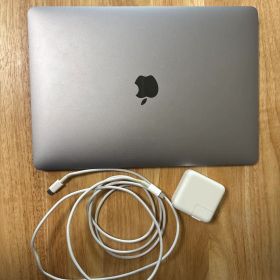 Apple MacBook Air (M1, 2020) 本体