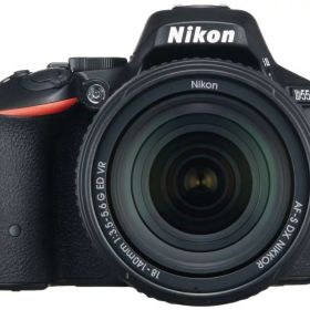 【中古】 Nikon デジタル一眼レフカメラ D5500 18-140 VR レンズキット ブラック 2416万画素 3.2型液晶 タッチパネル D5500LK18-140BK 当店保証30日間 人気 ミラーレス 一眼レフ 交換レンズ カメラ