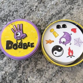 Dobble カードゲーム ドブル