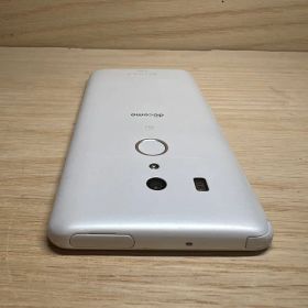 富士通arrows Be3 F-02L 本体 A46