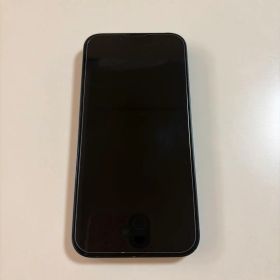 Apple iPhone 13 本体