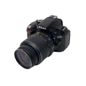Nikon◆デジタル一眼カメラ D5200 18-55 VR レンズキット [ブラック]//