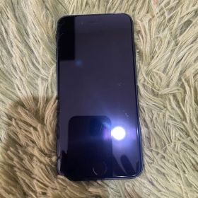 美品 1000円 オフ中！iPhone SE 第3世代 64GB SIMフリー