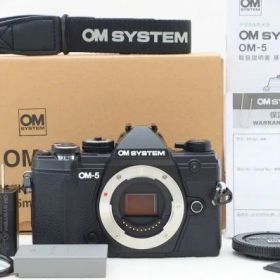 ☆極上美品☆ OLYMPUS オリンパス OM SYSTEM OM-5 ボディ 元箱 付属品 Shot数 僅か 4,850枚前後！ ♯25082504