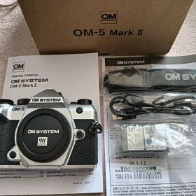 超美品 OM SYSTEM OM-5 Mark II ボディ 1月購入保証残有