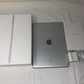 ◆Apple アップル iPad 第9世代 64GB 21年モデル Wi-Fiモデル MK2L3J/A 中古 現状品◆20324★