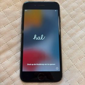 iPhone7 本体 128GB Jet Black