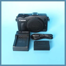 Canon EOS M ボディ ミラーレス 一眼レフカメラ 本体と付属品 動作品