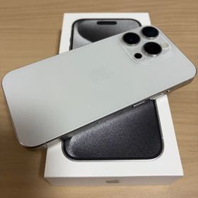 【美品】Apple iPhone 15 Pro 512GB ホワイト