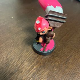 スプラトゥーン イカ アミーボ フィギュア