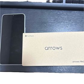 アローズ(arrows)のFCNT arrows We2 A402FC ミストホワイト【美品】(スマートフォン本体)