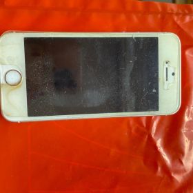 iPhone SE ローズゴールド 本体