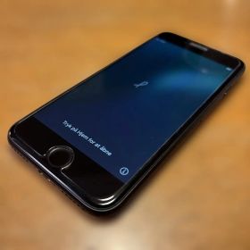 中古 iPhone SE 64GB (2nd generation)