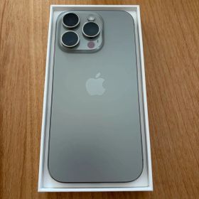 iPhone16 pro 256GB ナチュラルチタニウム ほぼ新品