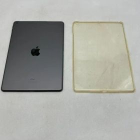 Apple iPad 8世代 モデルMYL92J/A バージョン17.3.1