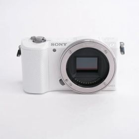 【中古】ソニー α5000 (ILCE-5000) ランク：B「カメラのナニワ なんばマルイ店在庫」【デジタル一眼】商品コード：2221240065262