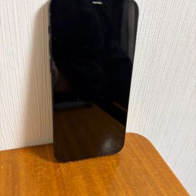 iPhone 12 64GB [ブラック]