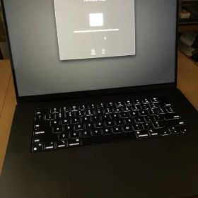 MacBook Pro 16インチ M3（2023） 新品 200,000円 中古 | ネット最安値