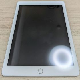 iPad 第6世代 32GB Wi-Fi 美品