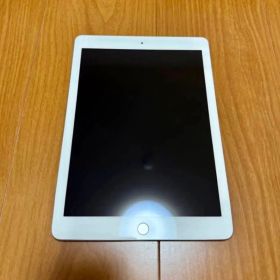 iPad 第6世代 wifiモデル 32GB シルバー A1893