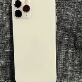 美品 iPhone 11 Pro 64GB シルバー SIMフリー