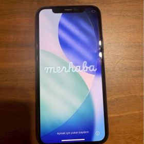 Apple iPhone 11 Pro ミッドナイトグリーン