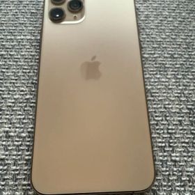 iPhone11Pro 256G ゴールド 箱・イヤホンあり 一部画面割れ