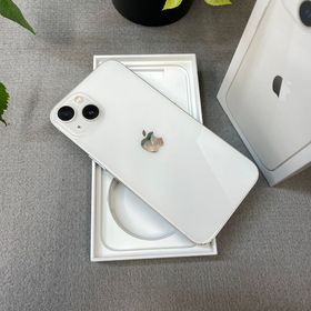 iPhone 13 256GB スターライト 国内SIMフリー 送料無料
