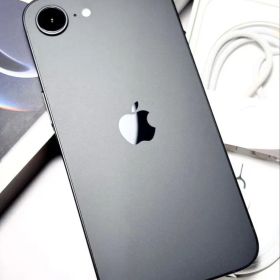 は*し様 【新品同様】iPhone 16e｜128GB｜SIMフリー バッテリー