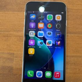 【美品】iPhone SE第3世代 64GB スターライト 7