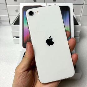 【超人気／超美品】iPhone SE3 64GB｜SIMフリー｜白