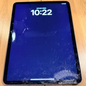 【ジャンク】iPad Pro 11インチ 第2世代 (付属品あり)