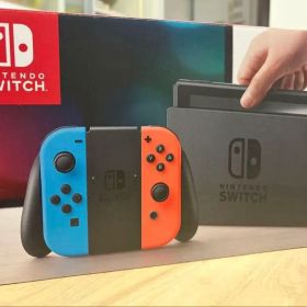 Nintendo Switch 本体