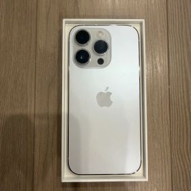 【美品傷無】iPhone14ProシルバーSIMフリー