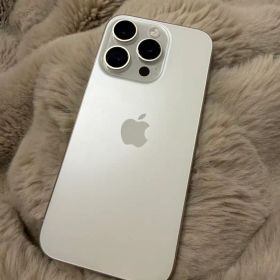 R*R様 Apple iPhone 15 Pro ホワイトチタニウム 128GB