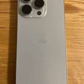 iPhone15 Pro 128GB ナチュラルチタニウム 極美品