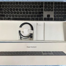 Magic Keyboard テンキー付きのメイン画像