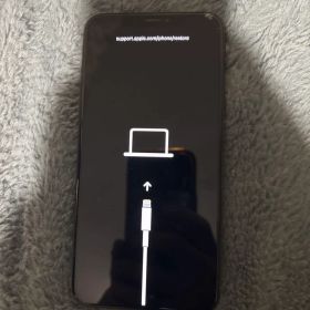 iPhone XS MAX ケース付き ジャンク パーツ取り用