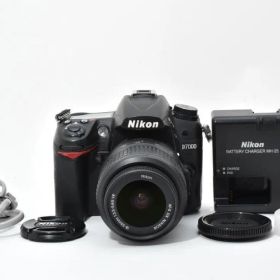 【大人気】 Nikon ニコン D7000 レンズキット デジタル一眼カメラ