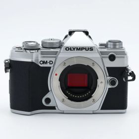 【動作確認済】OLYMPUS (オリンパス) OM-D E-M5 Mark III ボディ [シルバー] _GP00011103