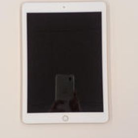 IPAD 第6世代 FRJP2J/A APPLE