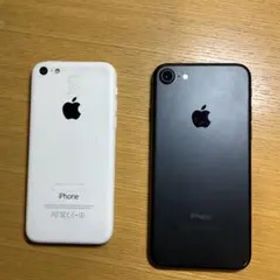 iPhone 5c ホワイト & iPhone 7 ブラック セット