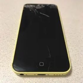 iPhone5c 本体 イエロー
