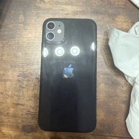 Apple iPhone 11 ブラック 本体
