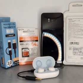 Galaxy S8+ 純正 ケース, buds及びmicroSD 付き