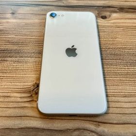Apple iPhone SE第3世代 64GB 美品