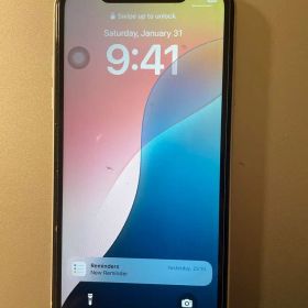 Apple iPhone XR ホワイト