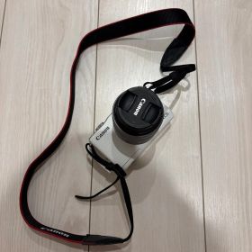 Canon EOS M10 ホワイト EF-M 15-45mm