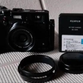 FUJIFILM X100S Black Limited Edition