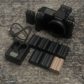 【美品】FUJIFILM GFX100S おまけ付き